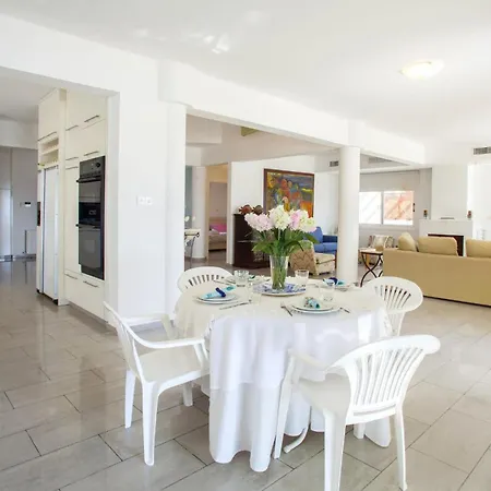 Luxury With Special Sea Views *