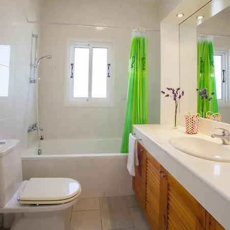 Luxury With Special Sea Views Meneou