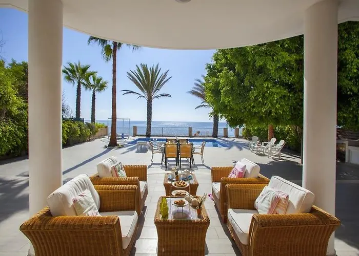 Villa Luxury With Special Sea Views Meneou