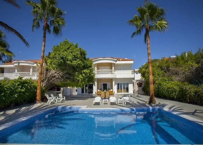 Luxury With Special Sea Views Villa *