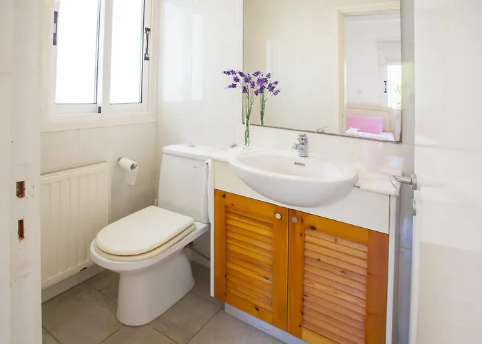 Luxury With Special Sea Views Villa Meneou