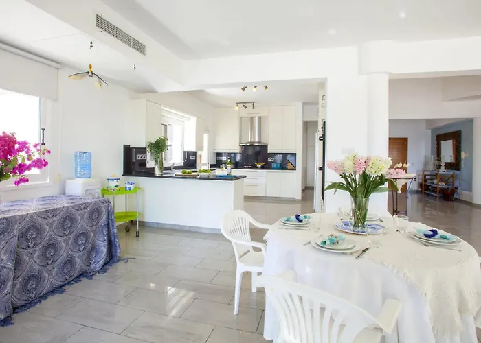 Luxury With Special Sea Views * Meneou